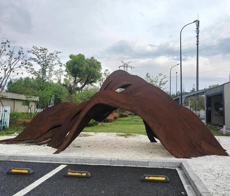 莺歌海镇耐候钢板造型